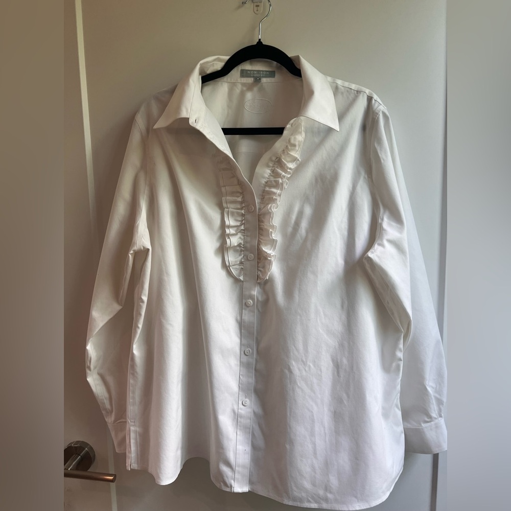Non-Iron Shaped Fit White Shirt with Ruffles
